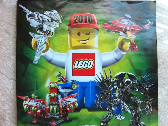 New 2010 Lego catalog |